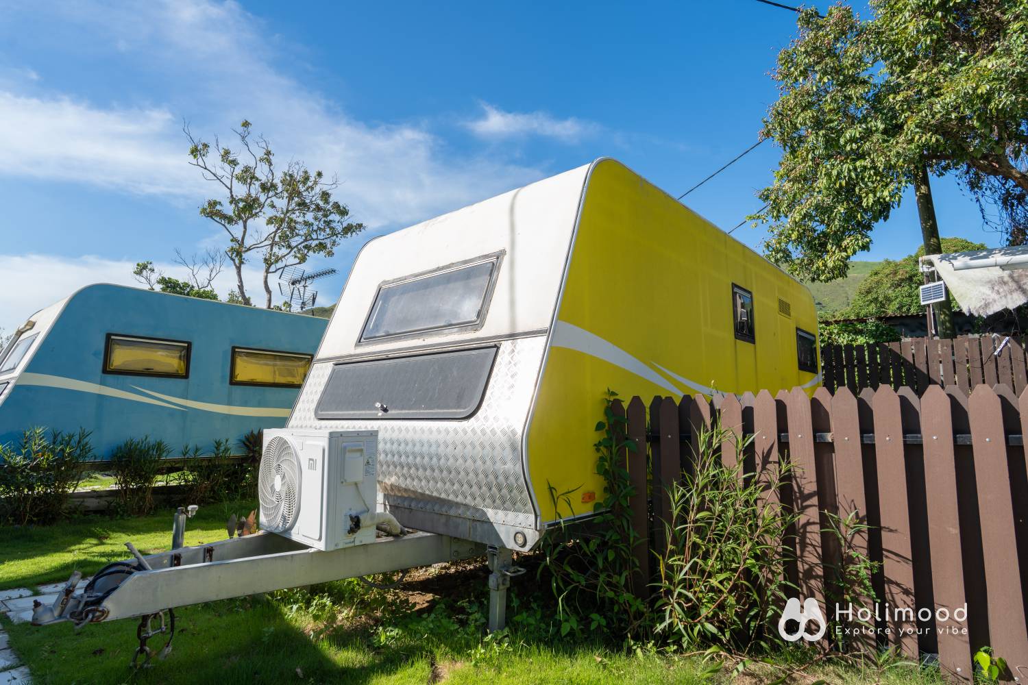 Yellow Pet-friendly Caravan (3 pax)｜Park Nature